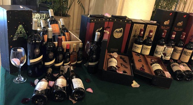 在市場(chǎng)上紅酒加盟店利潤有多大